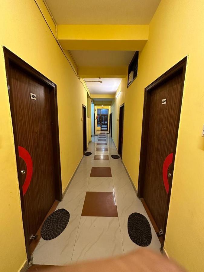 Hotel Aparajita Varanasi Eksteriør bilde