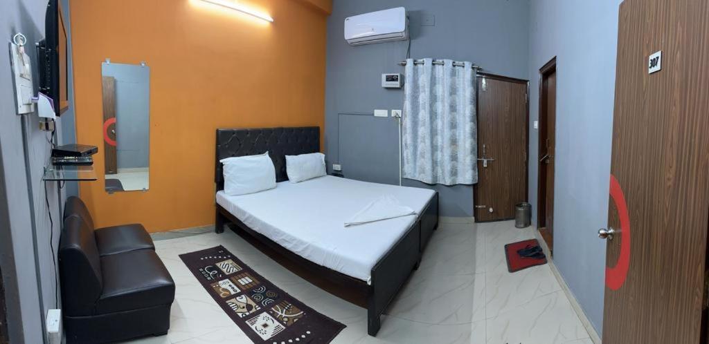 Hotel Aparajita Varanasi Eksteriør bilde