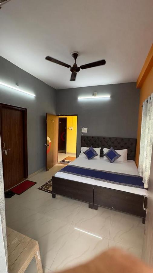 Hotel Aparajita Varanasi Eksteriør bilde