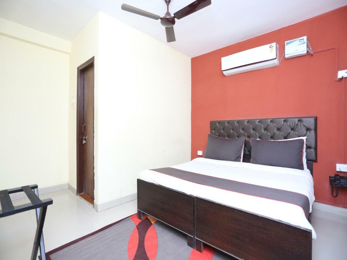 Hotel Aparajita Varanasi Eksteriør bilde